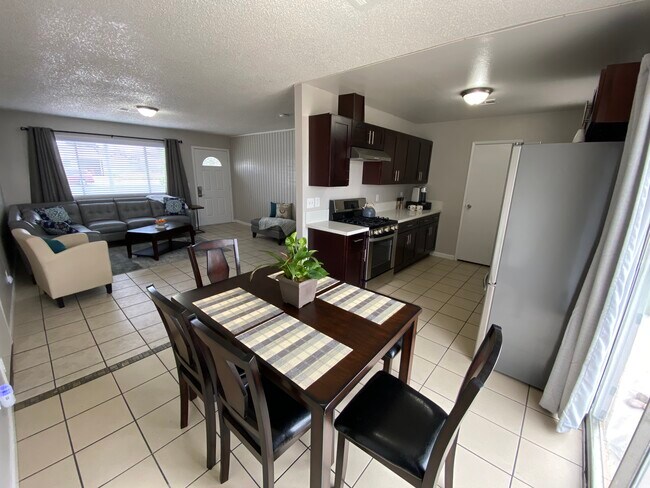 Foto del edificio - 905 Center St