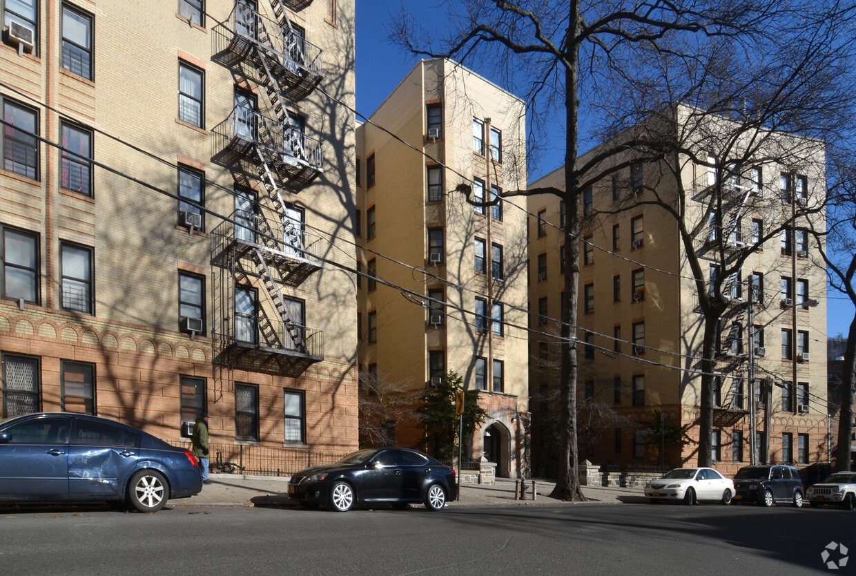 3881 Sedgwick Ave, Bronx, NY 10463 Apartments in Bronx, NY