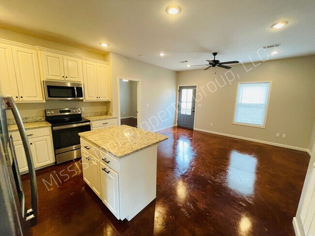 Foto del edificio - 3BR/3BA For Rent