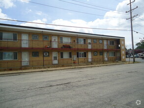 Building Photo - 5720 W 95th St