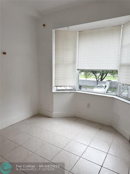 Foto del edificio - 701 SW 148th Ave