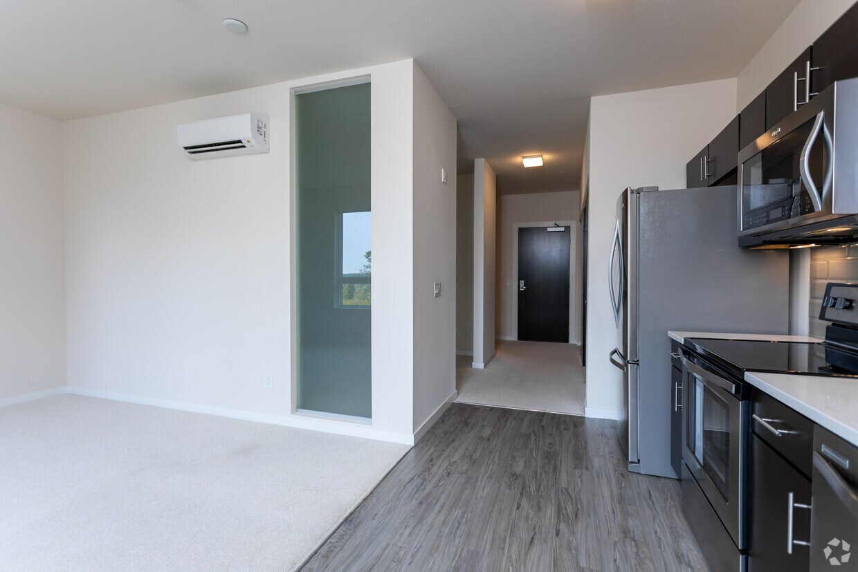 Echelon Apartments at Innovation Campus - 9810 Echelon Ln Milwaukee, WI ...