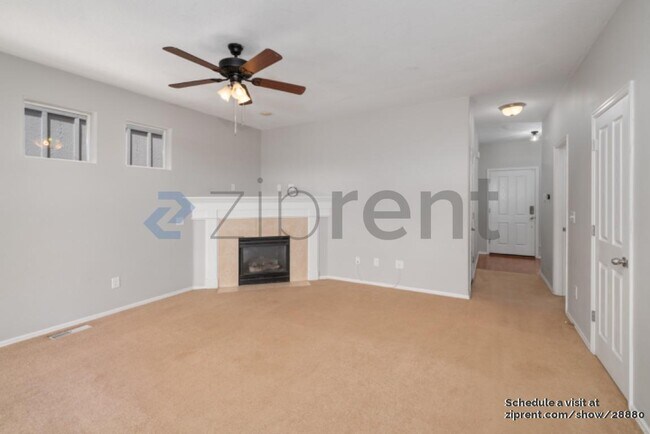 Foto del edificio - 4866 SE Sandalwood St