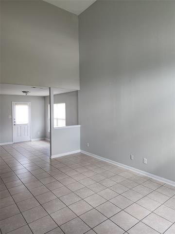 Foto del edificio - 528 Noble Grove Ln