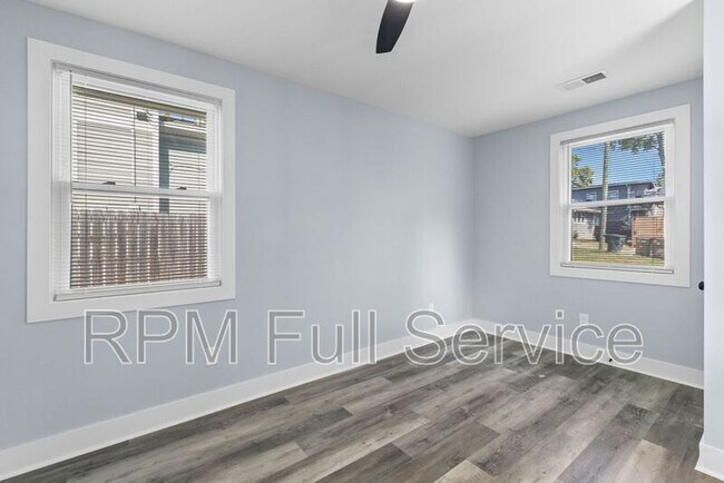 Photo - 401 Hart Ave House