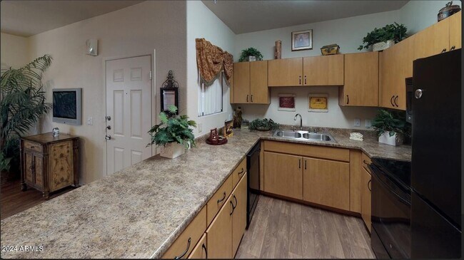 Foto del edificio - 16682 N W Point Pkwy