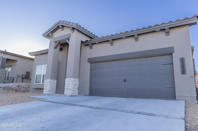 Building Photo - 13652 Glen Vista Ln