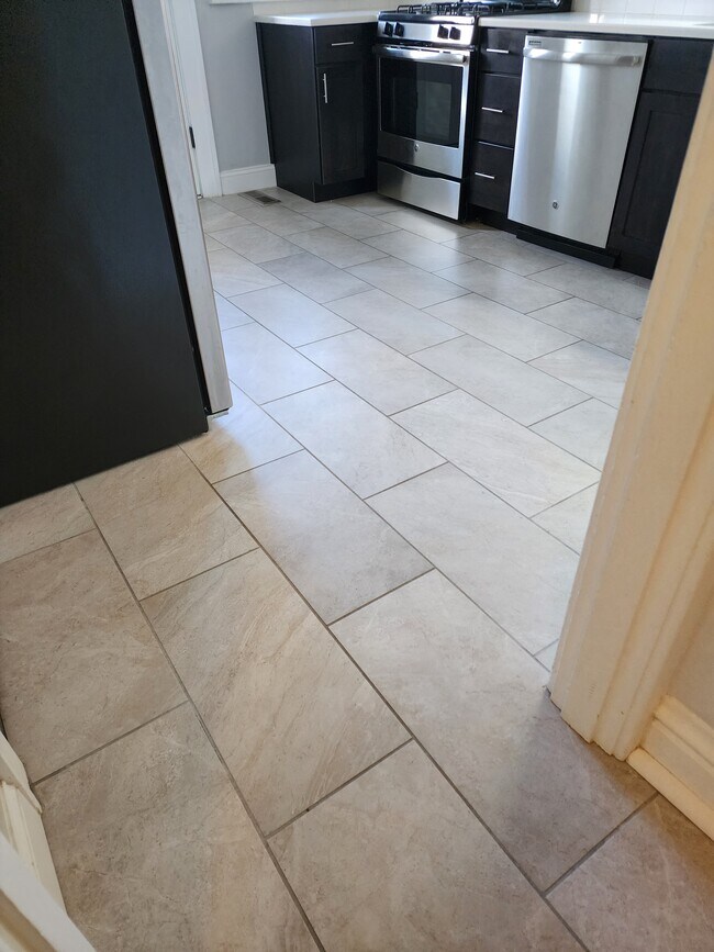 Foto del edificio - 7111 Dartmouth Ave