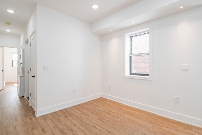 Foto del edificio - 3312 W Cumberland St