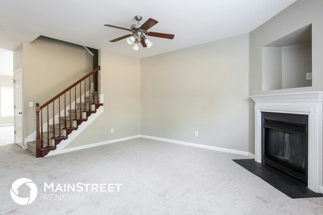 Building Photo - 1903 Lees Chapel Rd