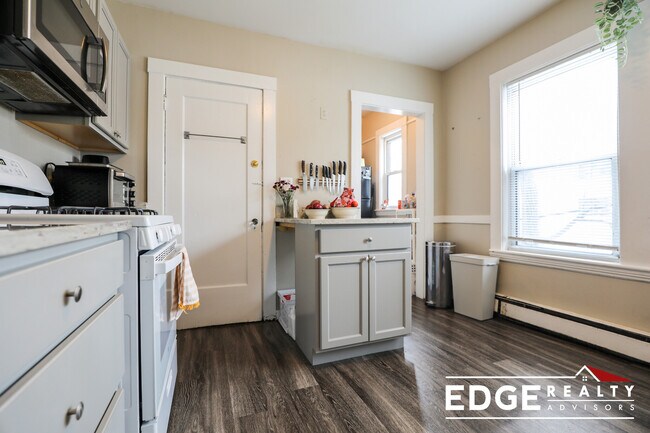 Building Photo - 1 Boulevard Terrace