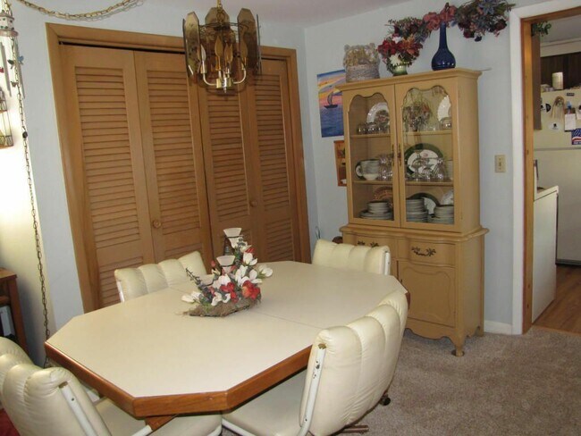 Foto del edificio - 4215 N 100th St