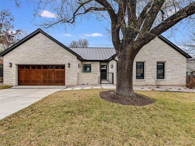 Building Photo - 4204 Flagstaff Dr