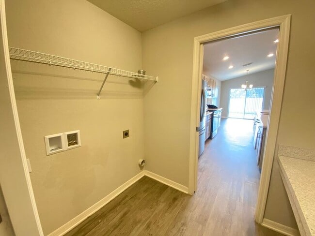 Foto del edificio - 188 Foxtail Loop