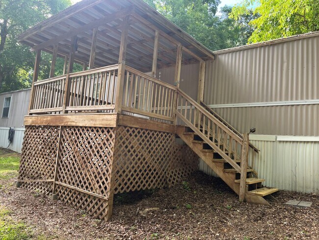 Foto del edificio - 1100 Stonegate Dr
