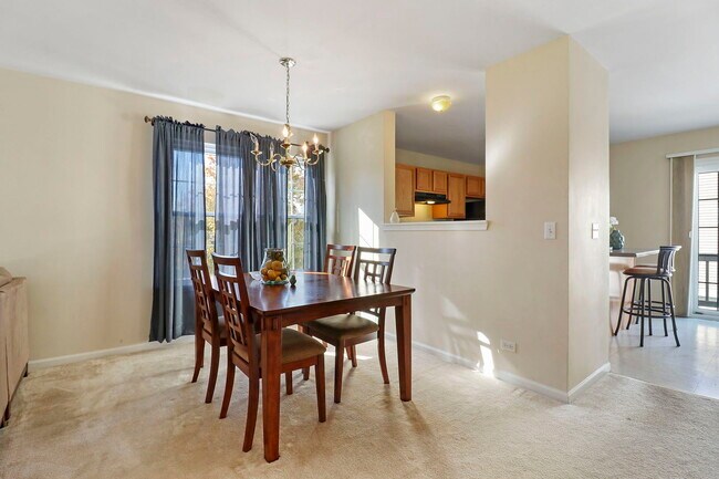 Building Photo - 44 W Big Horn Dr