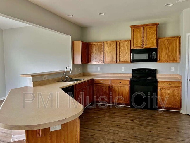 Foto del edificio - 2703 Candlewick Ct