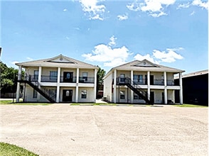Building Photo - 1500-1506 James Ave