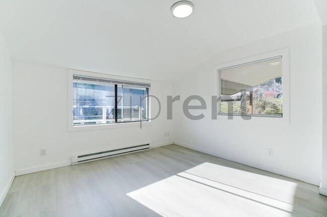 Foto del edificio - 2717 S 125th St