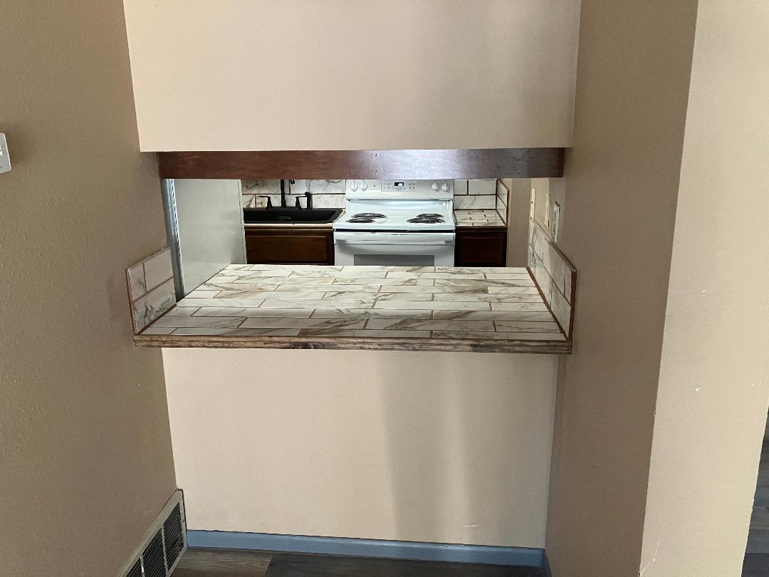 Foto principal - 12162 Huron St