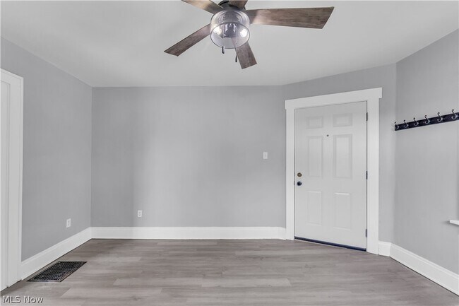 Building Photo - 508 Hammel St
