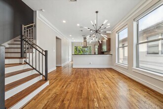 Building Photo - 6126 Clyde St