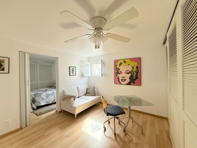 Photo - 12 Spinnaker St Apartment