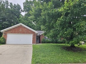 Building Photo - 305 Dalton Ct
