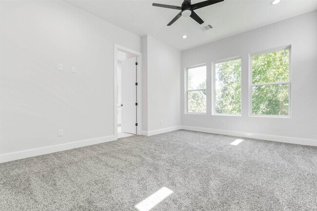 Foto del edificio - 2310 Campbell Rd