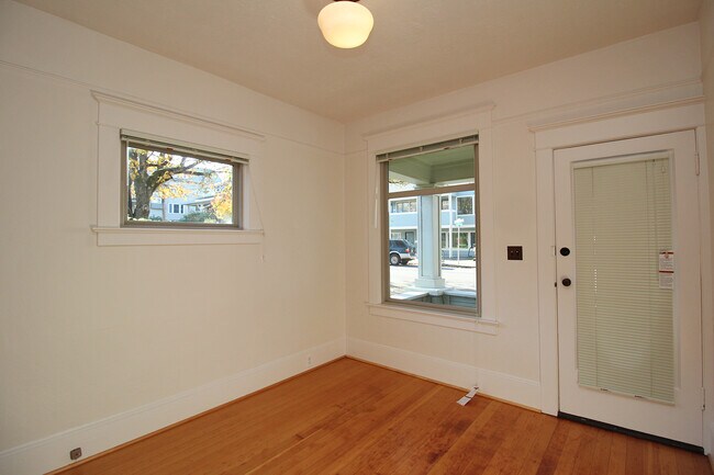 Foto del edificio - 3634 SE Milwaukie Ave