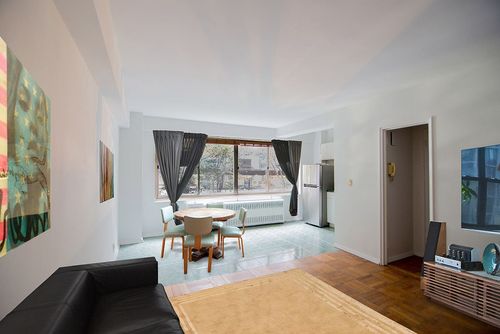 Primary Photo - 230 W 46th St