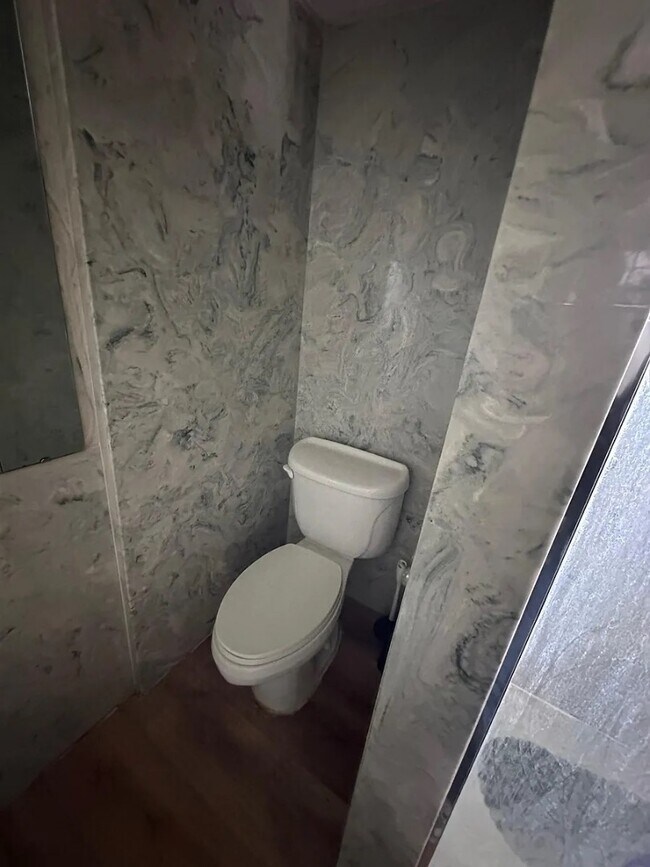 Foto del edificio - 5942 IL-162