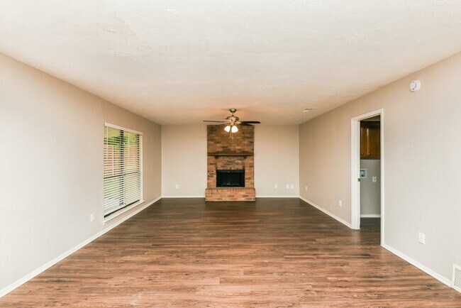 Foto del edificio - 3956 Wrenwood Dr