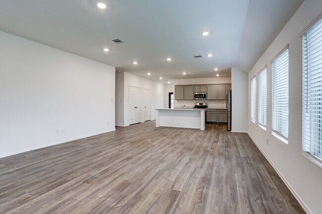 Building Photo - 5003 Viridian Forrest Dr