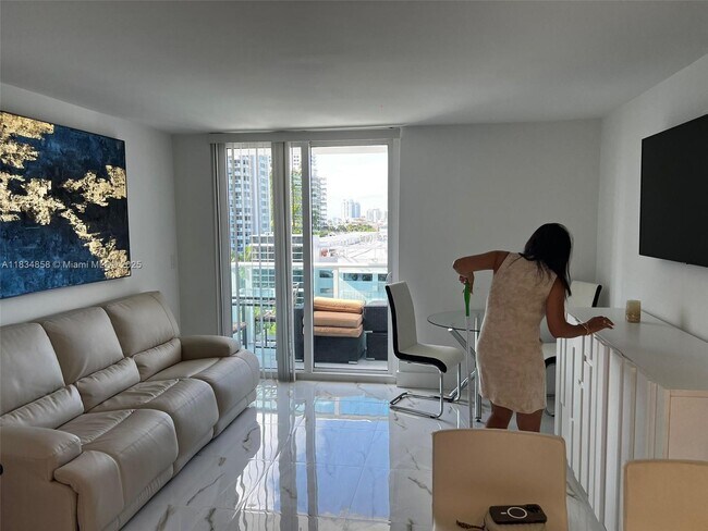 Foto del edificio - 1035 West Ave