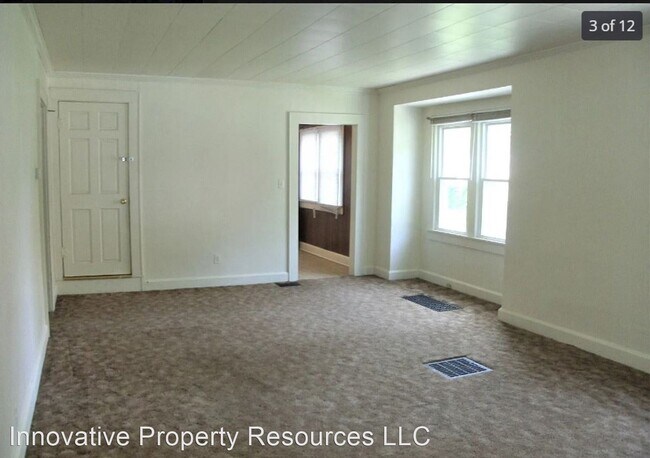 Foto del edificio - 3 br, 1 bath House - 327 S Talley St