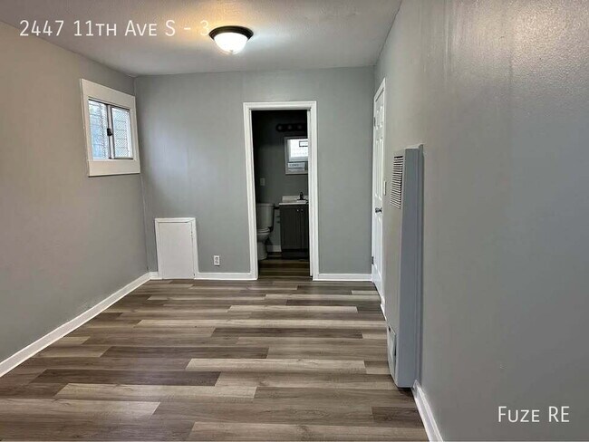 Foto del edificio - 2447 11th Ave S