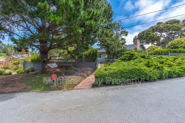 Foto del edificio - 2937 Lupin Ln