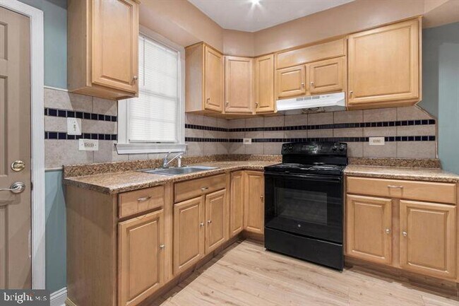 Foto del edificio - 743 E Willard St