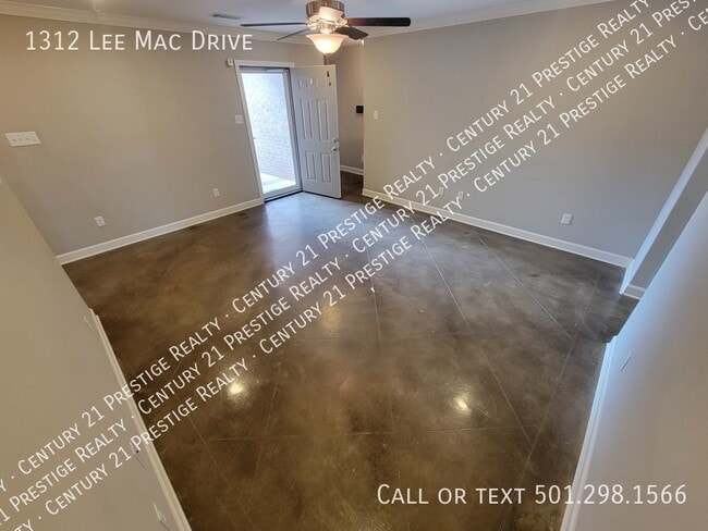 Building Photo - 1312 Lee Mac Dr