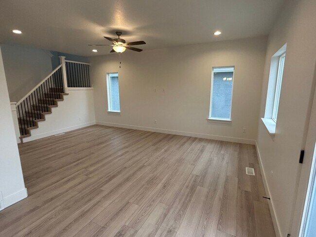 Foto del edificio - 4514 E Silver Moon Dr