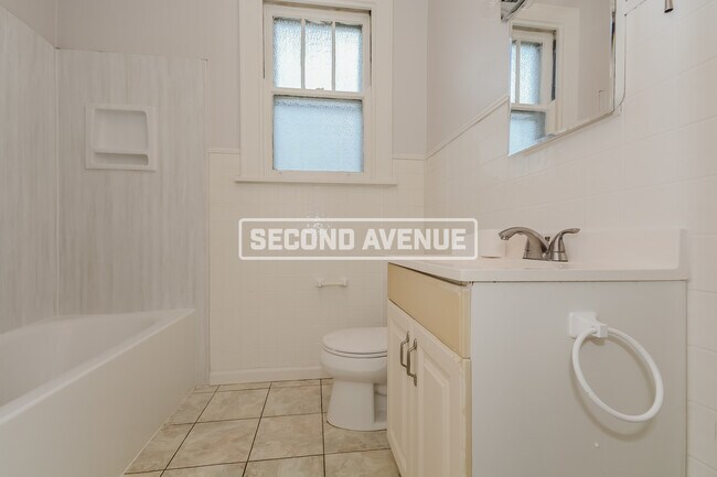 Foto del edificio - 3983 Lovell Ave