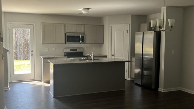 Building Photo - 228 Fire Ln