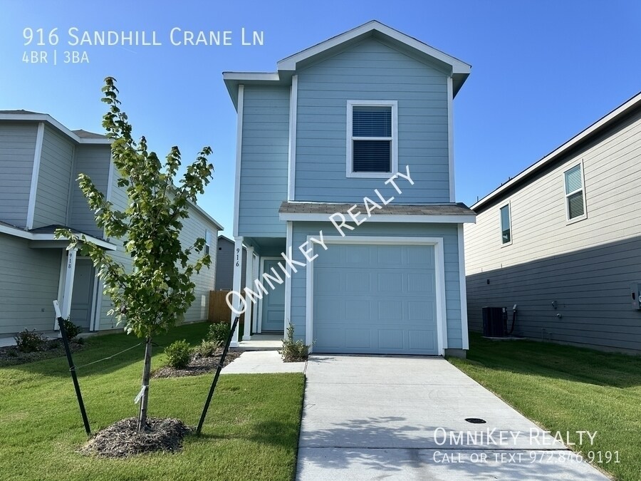 Foto principal - 916 Sandhill Crane Ln