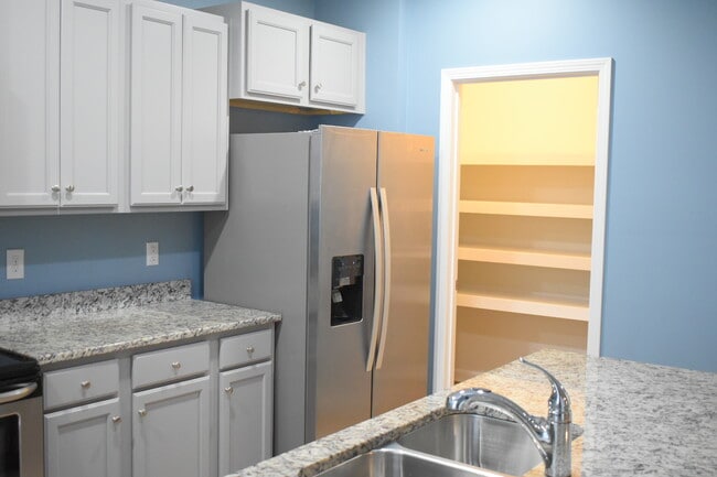 Foto del edificio - 145 Presley Ln