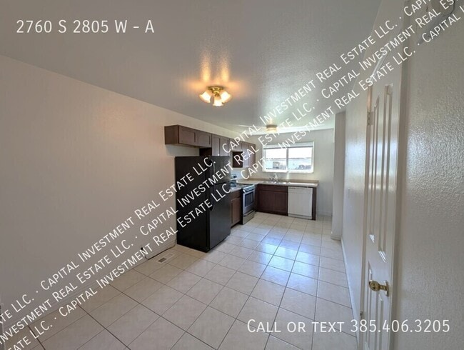 Building Photo - 2760 2805 W