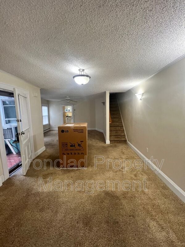 Building Photo - 86-88 School St