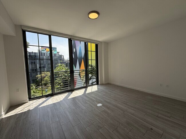 Foto del edificio - 169 NW 26th St