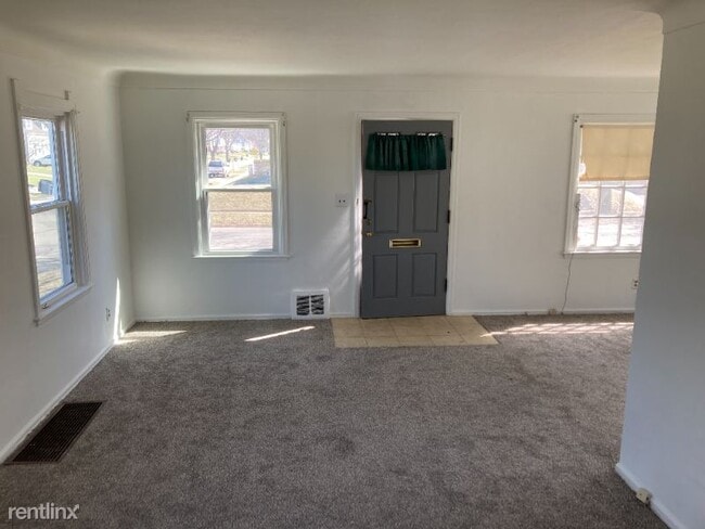 Building Photo - 3 br, 1 bath House - 4649 Westway St