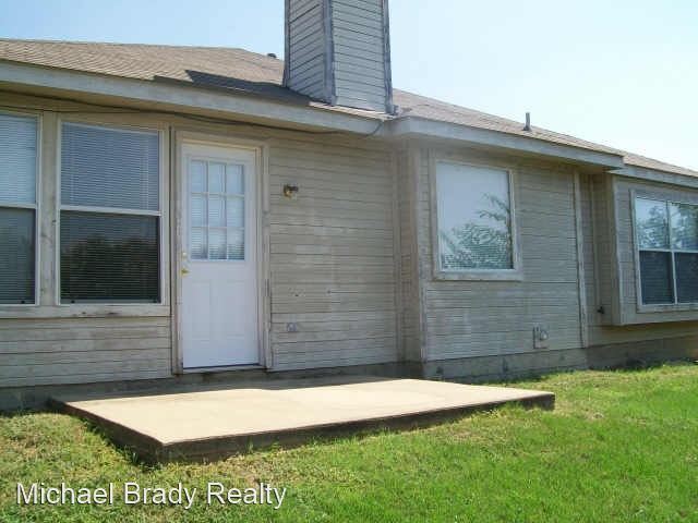 Building Photo - 3 br, 2 bath House - 4929 Prestwick Drive